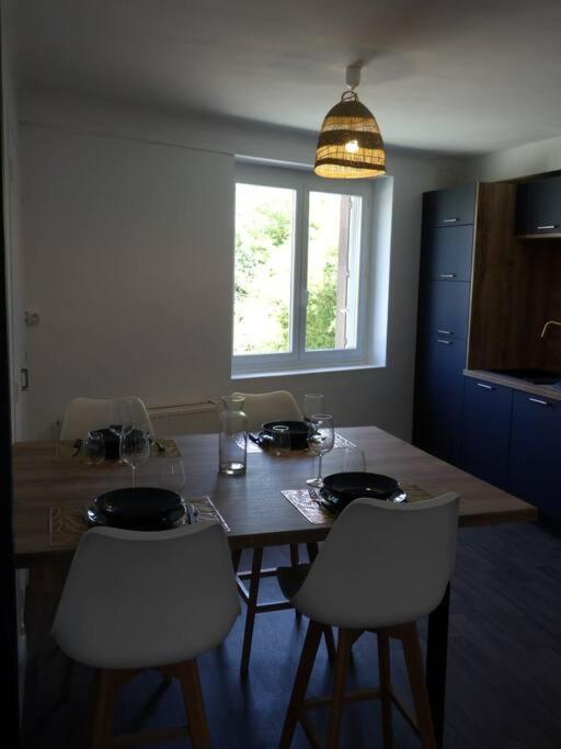 Spacieux Appartement Au Pied De La Cite Medievale قرقشونه المظهر الخارجي الصورة