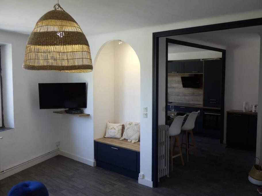 Spacieux Appartement Au Pied De La Cite Medievale قرقشونه المظهر الخارجي الصورة