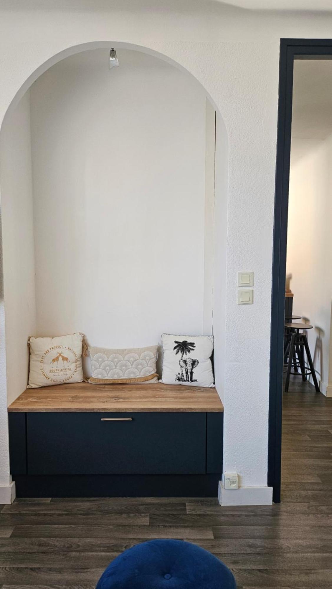 Spacieux Appartement Au Pied De La Cite Medievale قرقشونه المظهر الخارجي الصورة